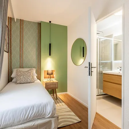 Otel Le Bastille By Sweett 3*