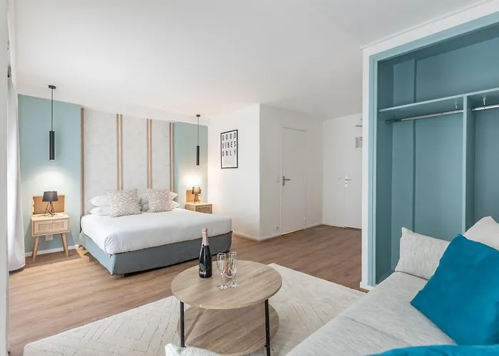 Le Bastille By Sweett 3* Paris